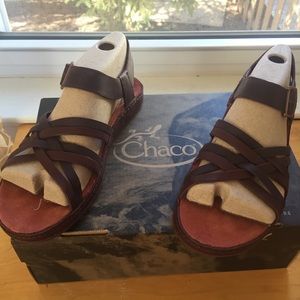 Leather Chaco Fallon sandals